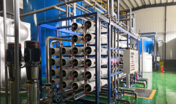 鑄造業(yè)40T/H雙級(jí)反滲透+EDI除鹽水設(shè)備